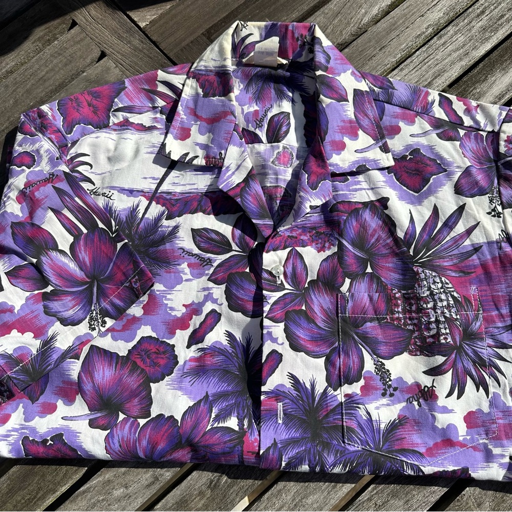Made in Hawaii- Vintage Purple Hawaiian Shirt- Medium